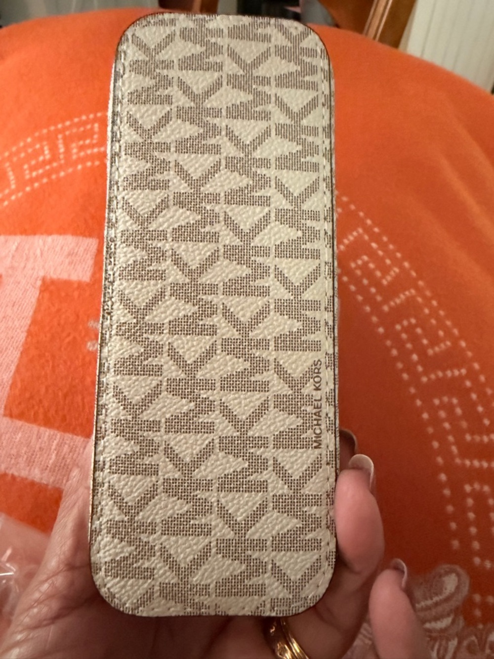 Michael Kors Cream and Gray Logo Dome Cosmetic Case with Gold Hardware - Picture 5 of 13